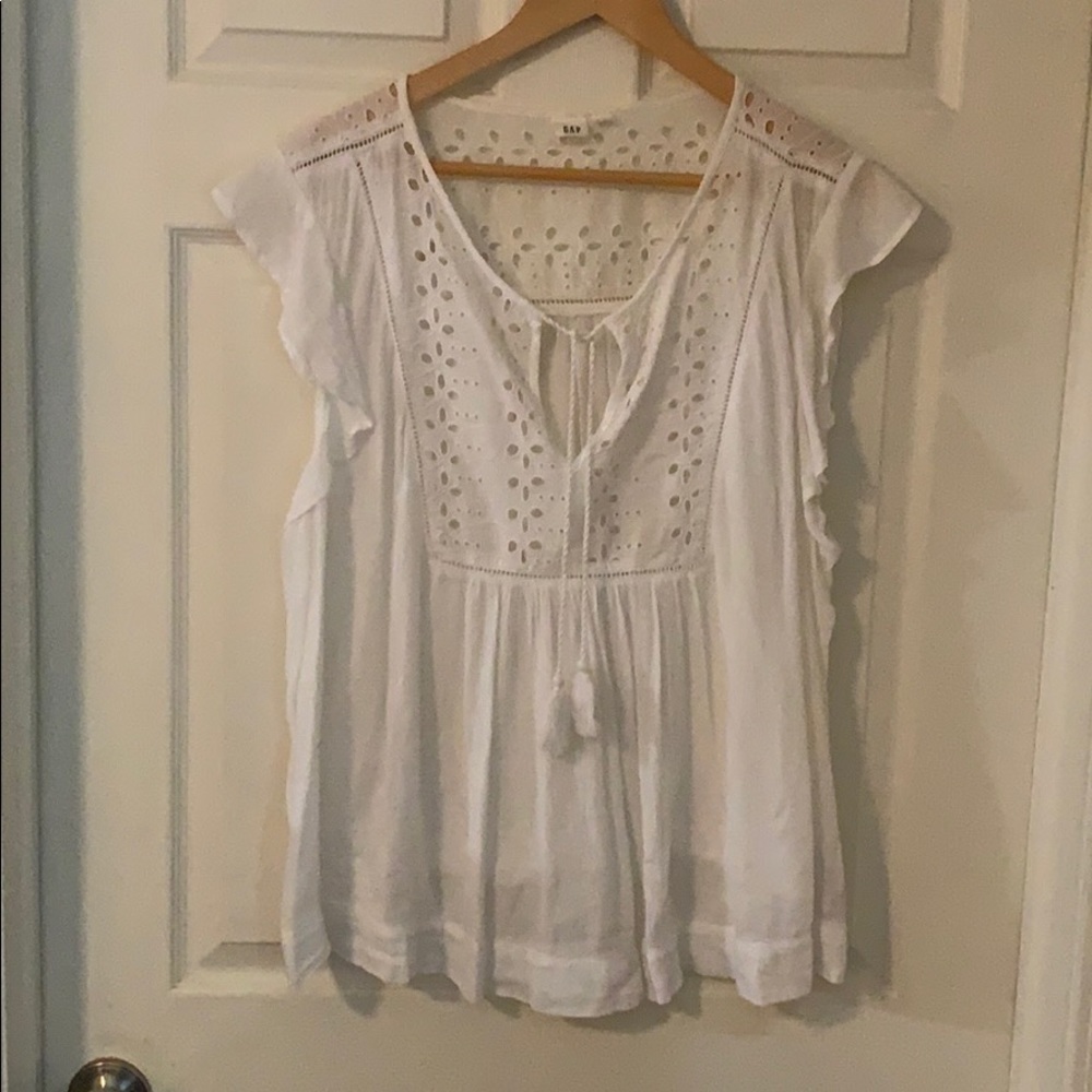 Gap white eyelet sleeveless blouse size XL tall
